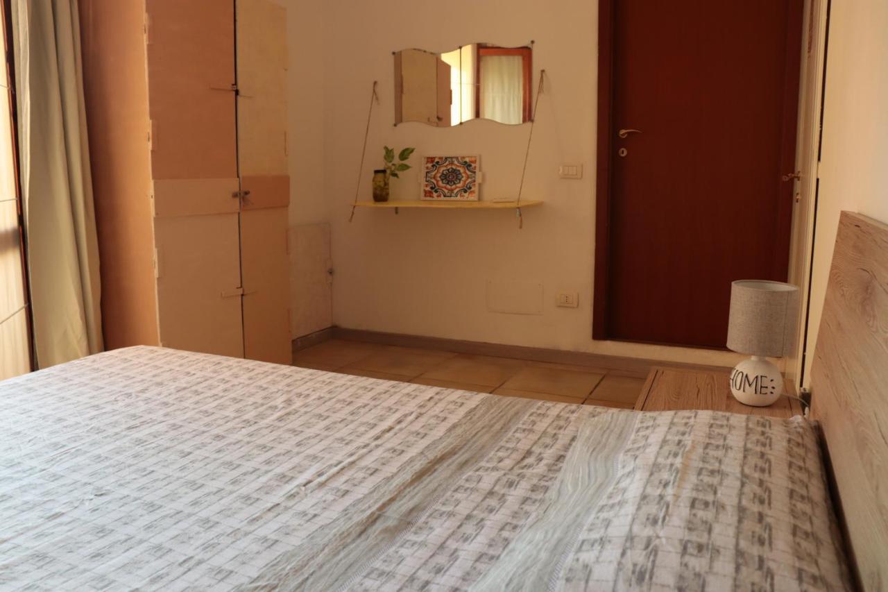 Hostel Sardinia กวาร์ตู ซานเตเลนา ภายนอก รูปภาพ