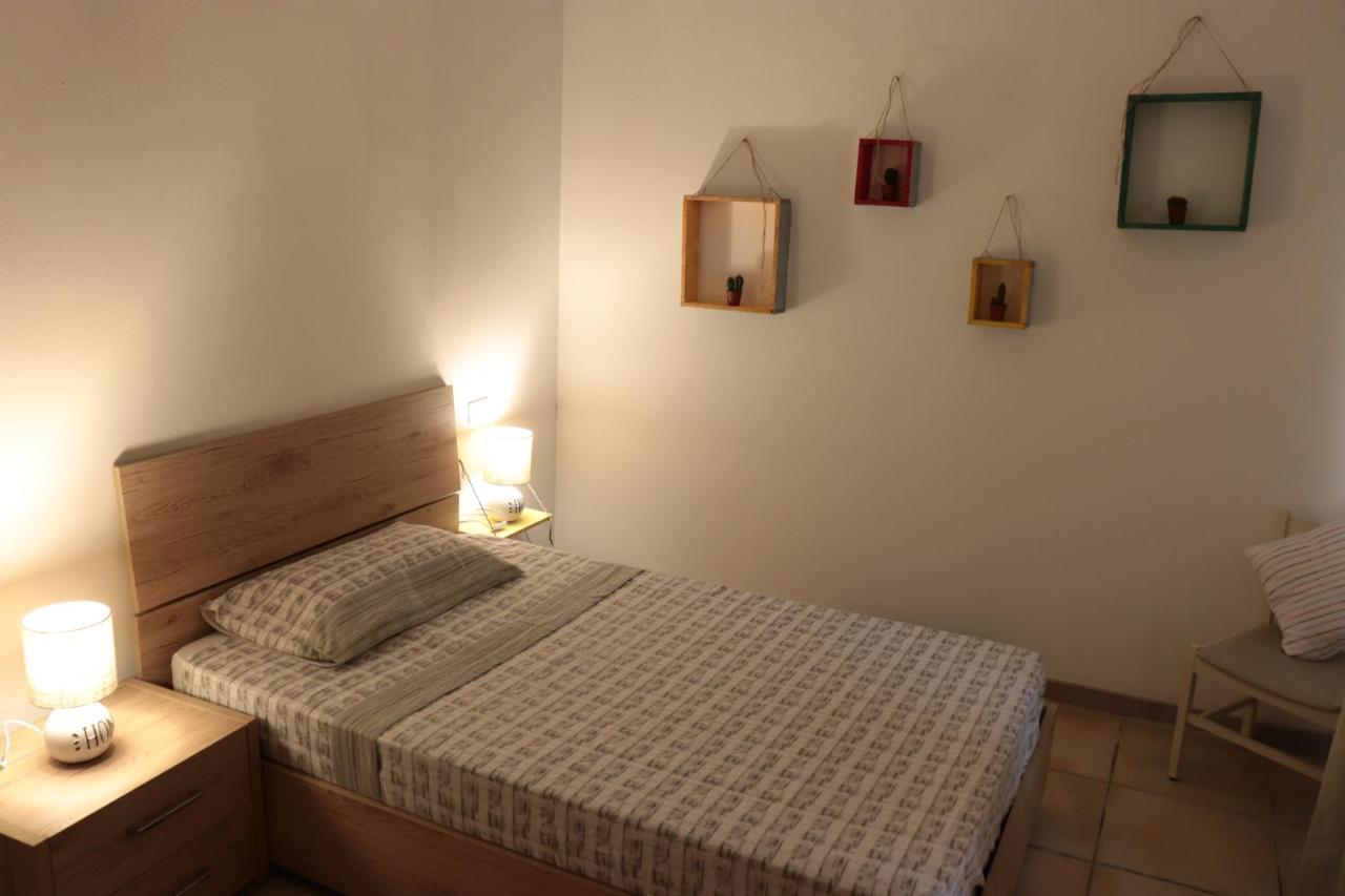 Hostel Sardinia กวาร์ตู ซานเตเลนา ภายนอก รูปภาพ