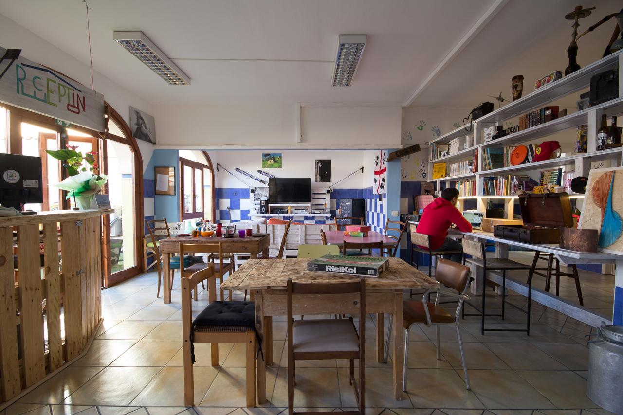 Hostel Sardinia กวาร์ตู ซานเตเลนา ภายนอก รูปภาพ