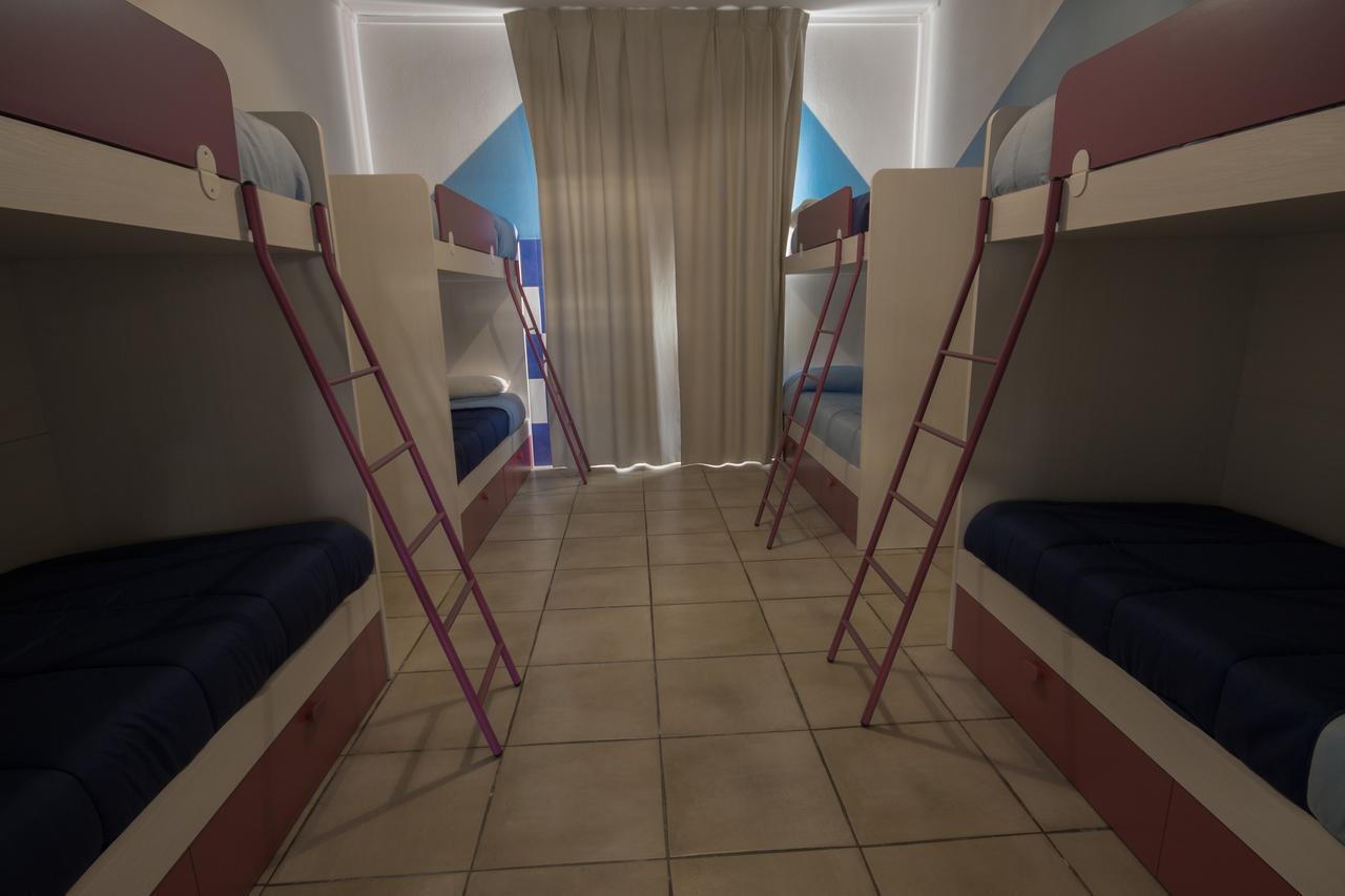 Hostel Sardinia กวาร์ตู ซานเตเลนา ภายนอก รูปภาพ