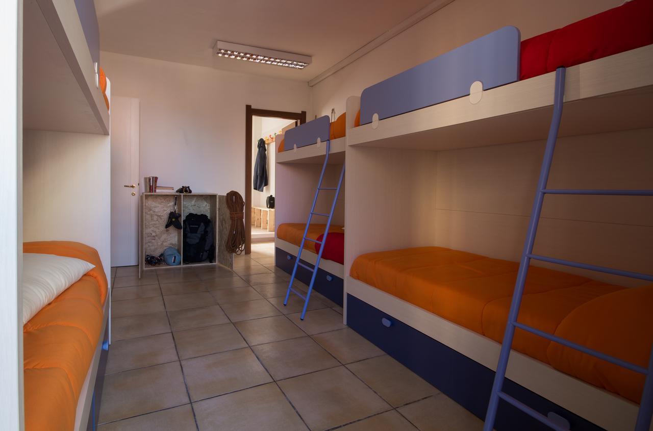 Hostel Sardinia กวาร์ตู ซานเตเลนา ภายนอก รูปภาพ