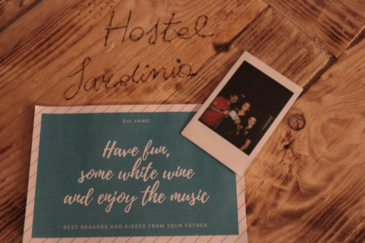 Hostel Sardinia กวาร์ตู ซานเตเลนา ภายนอก รูปภาพ